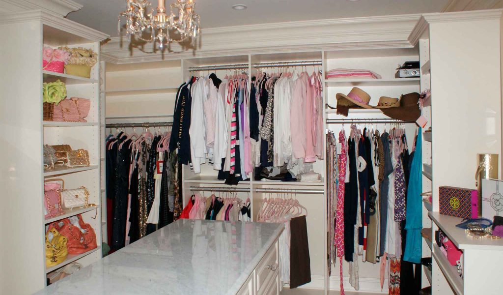 custom-storage-walk-in-closet